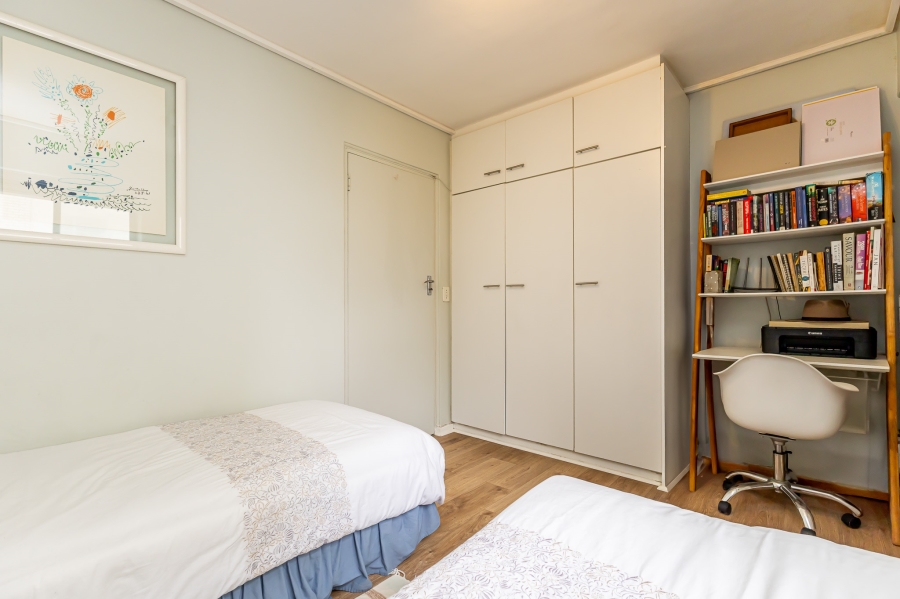 To Let 2 Bedroom Property for Rent in Sea Point Western Cape